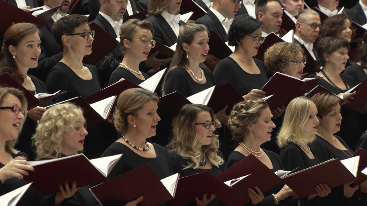 Knapik - "Blessing gentle breeze" (WarsawPhilh Orchestra and Choir, Kaspszyk)