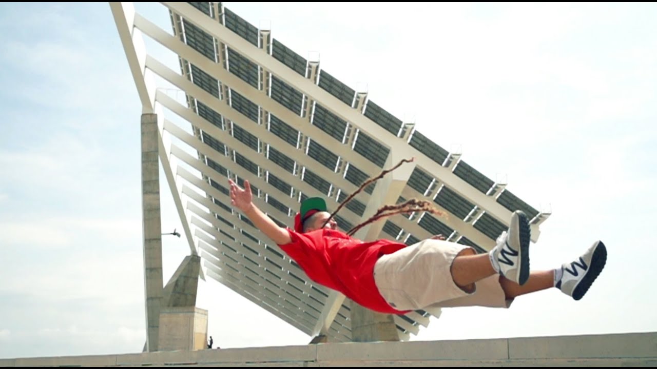 RAPSUSKLEI & THE FLOW FANATICS - CAER Y LEVANTARSE con SR. WILSON