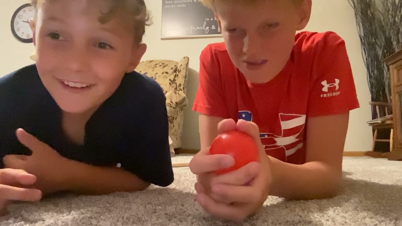 Knee hockey 🏒 and crazy comeback