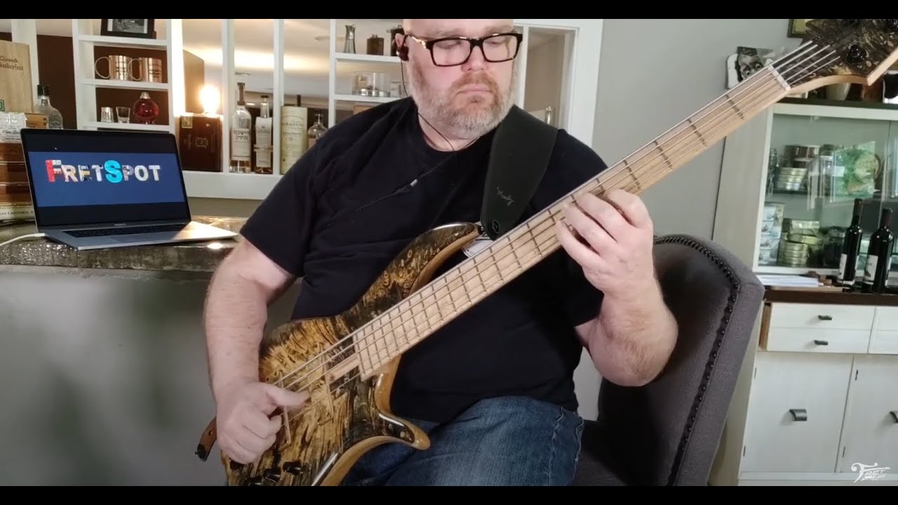 My Personal FBass BN5 - NEVER BEFORE SEEN ON YOUTUBE (at least, not show with me playing it :)