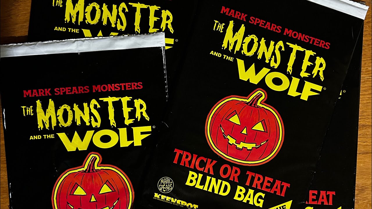 Mark Spears Monster and the Wolf blind bag comic unbagging 
