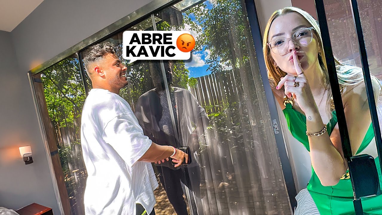 KAVIC TRANCOU O RENATO NO QUARTO PRA  ELE NAO IR EMBORA 😡