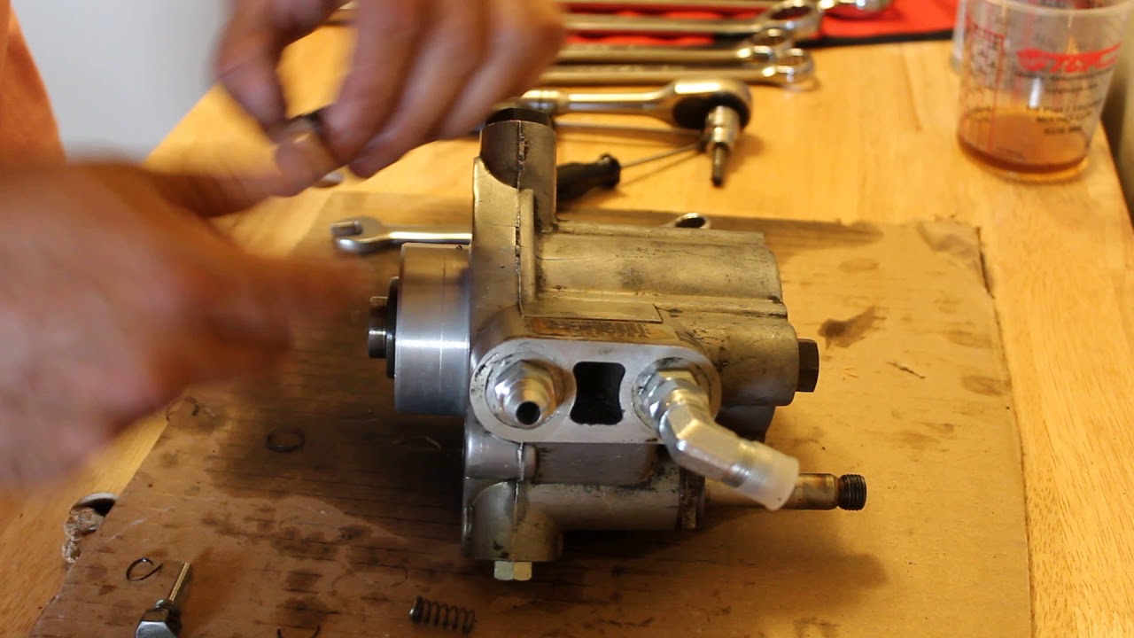 7.3  Powerstoke Diesel F250 F350 HPOP - High Pressure Oil Pump Leak Rebuild