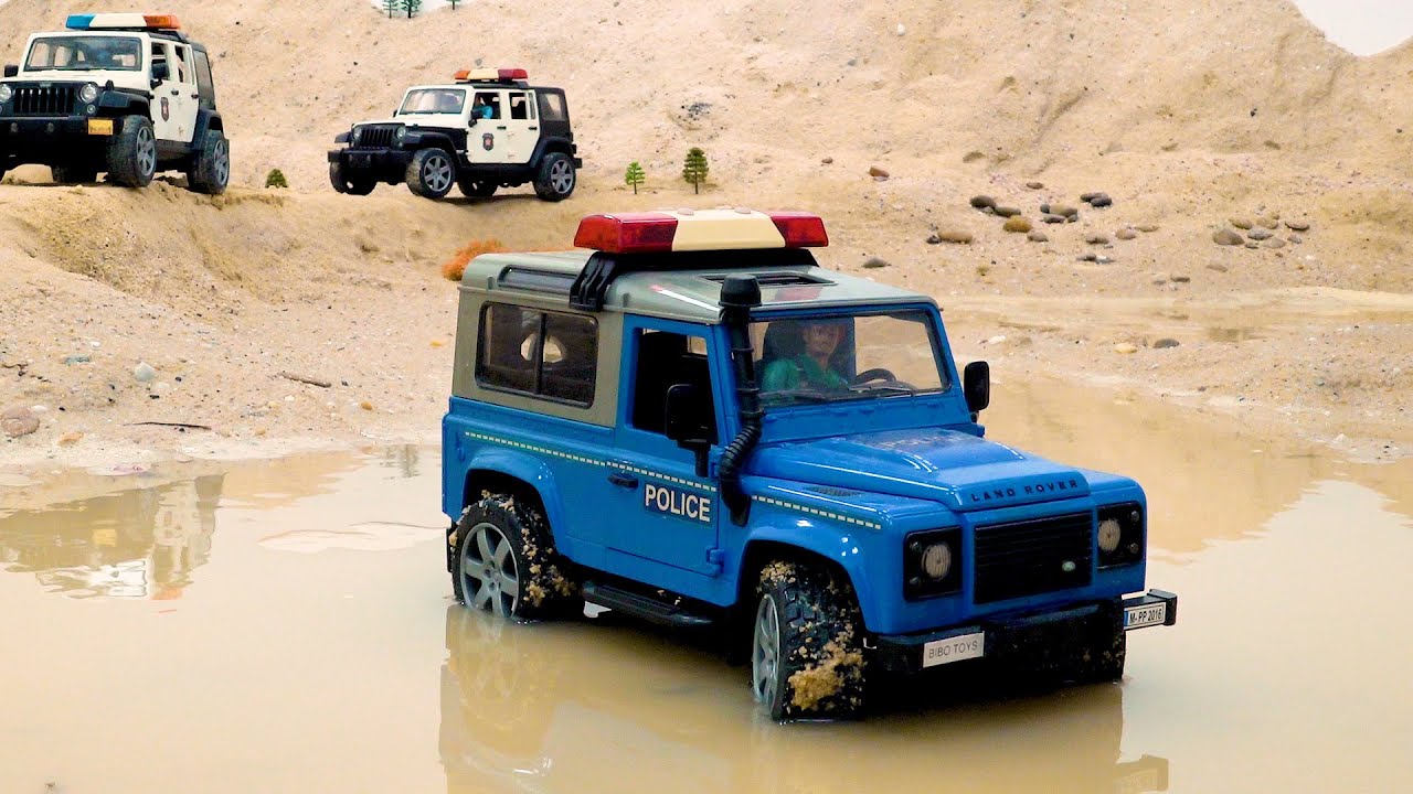 在沙灘上玩警車、卡車！還有Bibo的其他有趣玩具故事