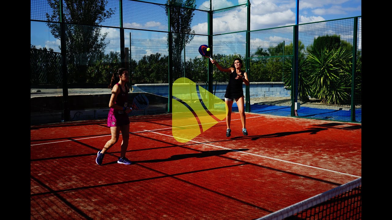 Vamos Pádel. Claudia Fernández y Carla Serrano contra Elena Carrillo e Inés Frías. FIP Gold Jaén FAp