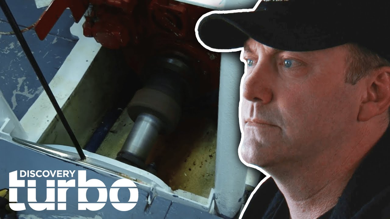 $46,000 Worth Of Equipment SINKS To The Bottom Of The Sea! | Deadliest Catch