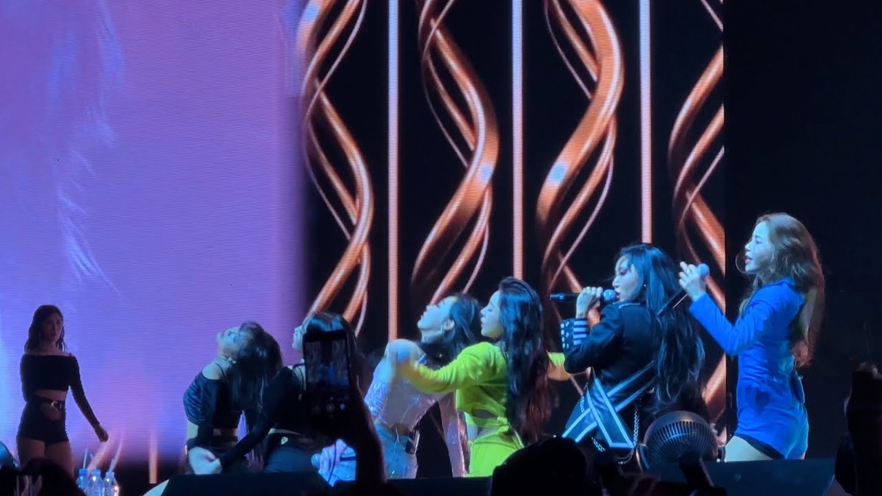 Mamamoo My Con Nashville “Medley of Spit it Out, Make Me Happy, Lunatic and Maria” 4k Fan cam 230522