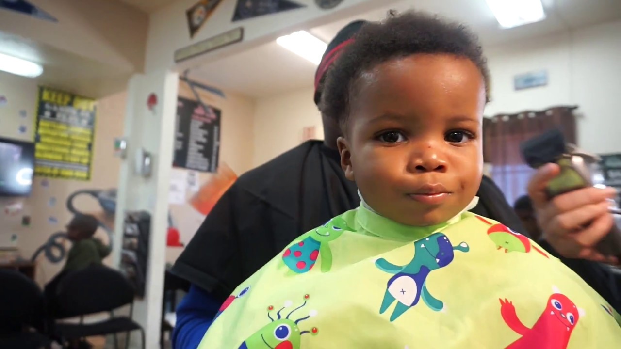 Baby’s First Haircut : He was so calm