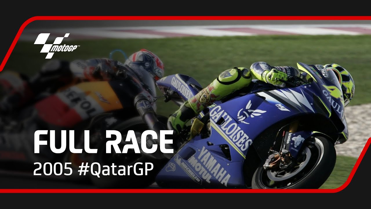An Italian last lap fight in the desert! | 