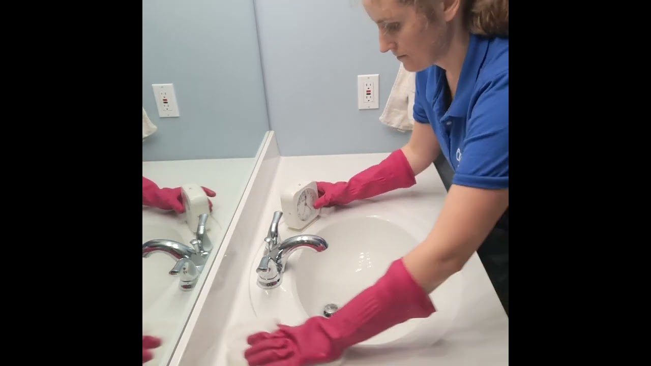 Bathroom sink cleaning 