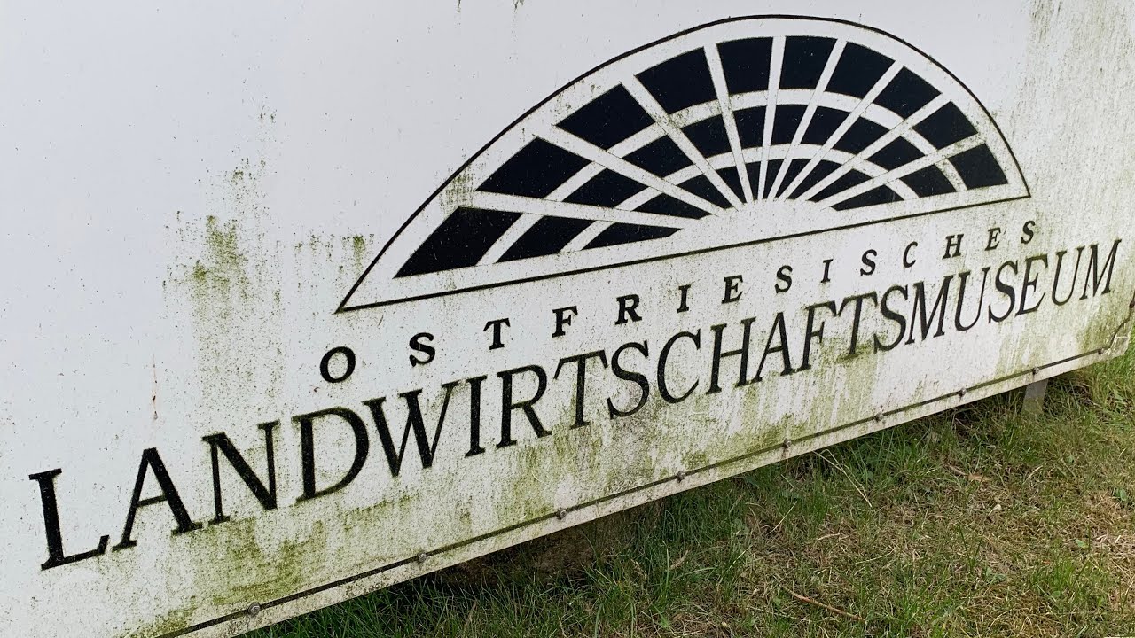 Ostfriesisches Landwirtschaftsmuseum Campen Trecker up tour - adventure time rent a tractor Trailer