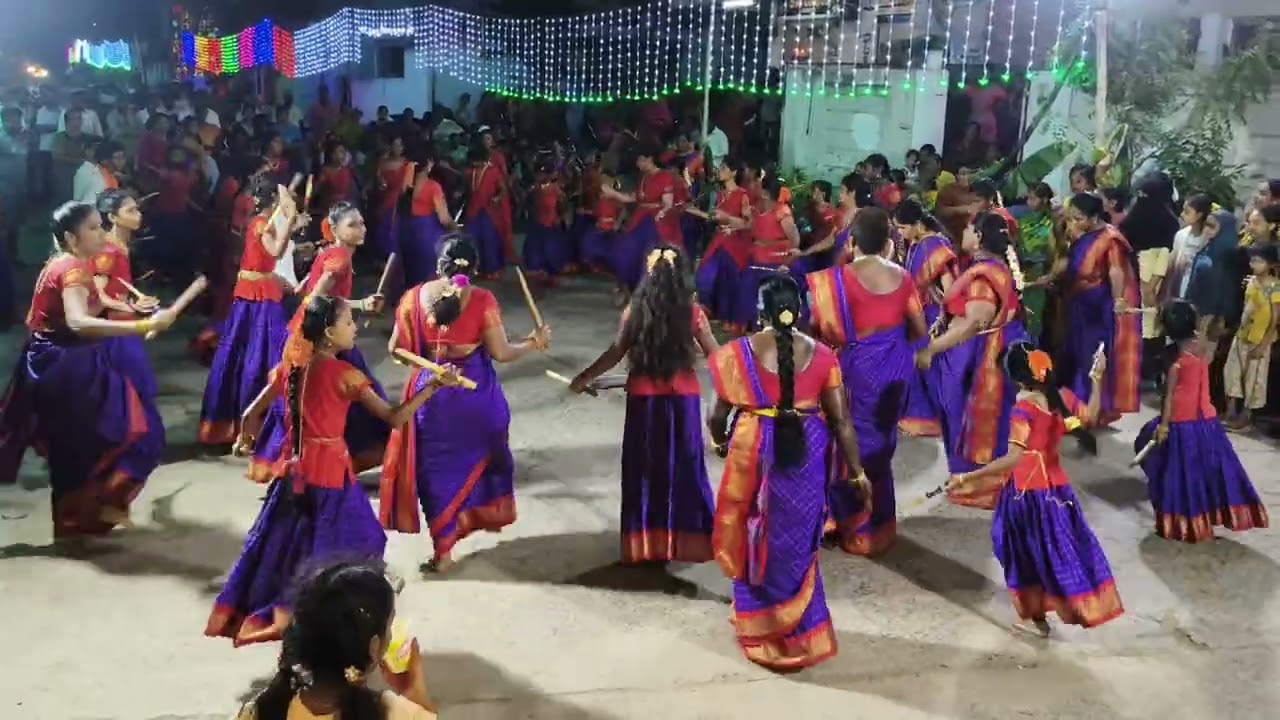 గాజులమ్మ గాజులు  కోలాటం # అమ్మవారి పాట# గణపతి నవరాత్రులు# పొన్నూరు#