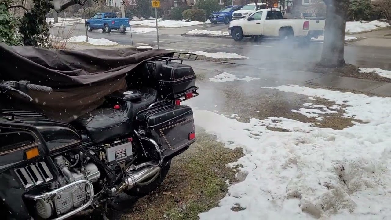 81 Honda Goldwing Cold Start Old start
