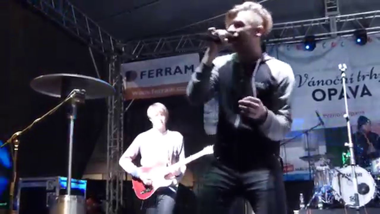Nebe- V manéži ( 20.12.2015., Vánoční trhy Opava)