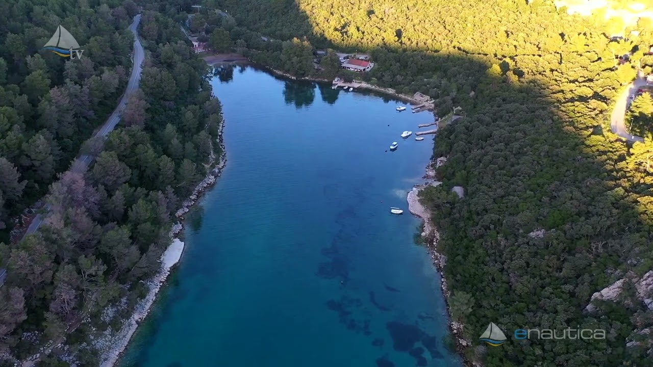 Zaliv Istruga, otok Korcula (Hrvaška iz zraka)