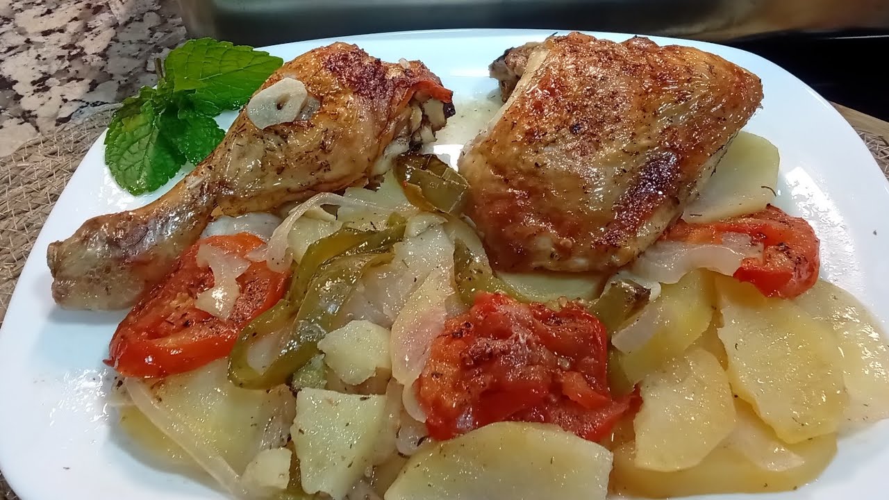 El POLLO más delicioso , jugoso y fácil de hacer con patatas panaderas 👌🏼 te encantará su sabor!! 😋