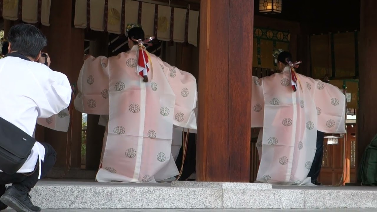 橿原神宮 紀元祭　浦安の舞