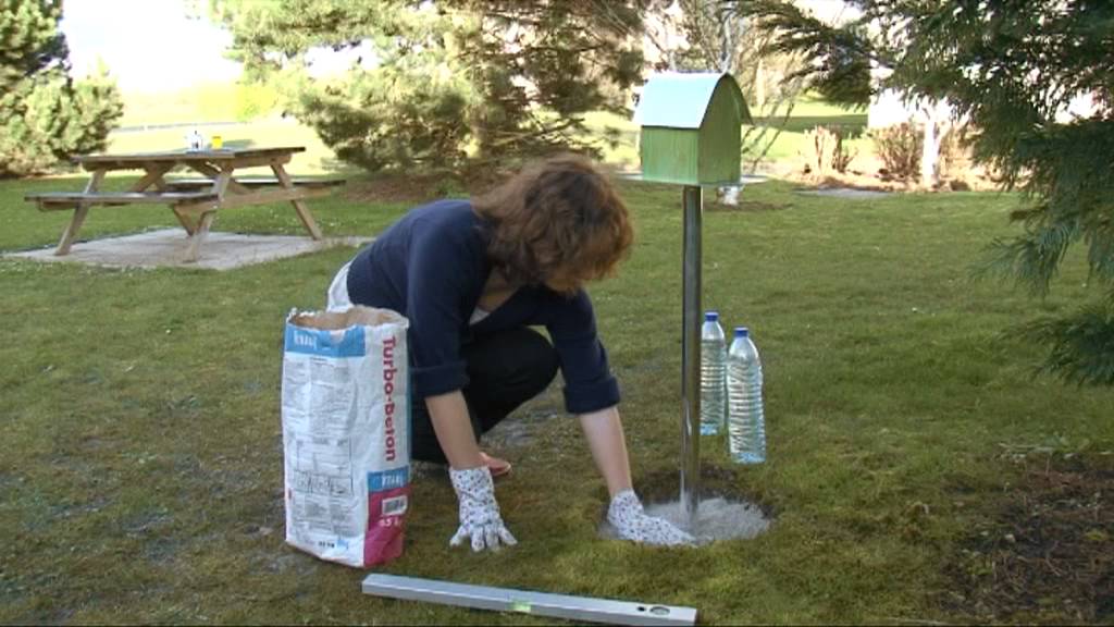 Comment fixer rapidement vos pieux et piquets avec Knauf Turbo B&eacute;ton ?