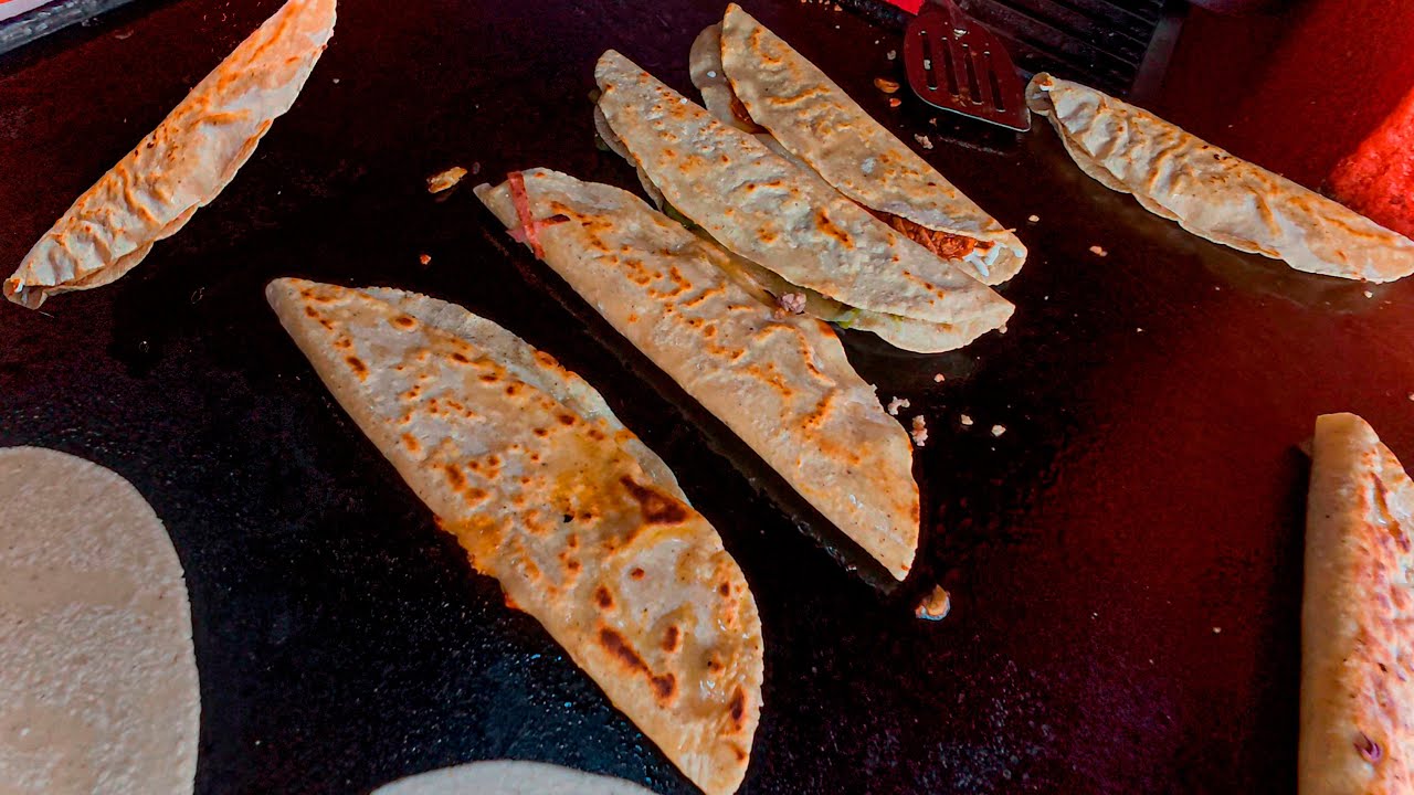 Quesadillas & Tacos de lo más sabroso dentro de la GASTRONOMIA MEXICANA