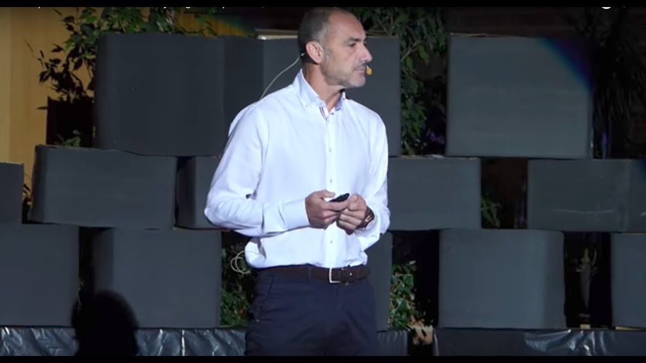 La importancia de encontrar y seguir tu pasión | Rafael Ortíz | TEDxAlcarriaSt