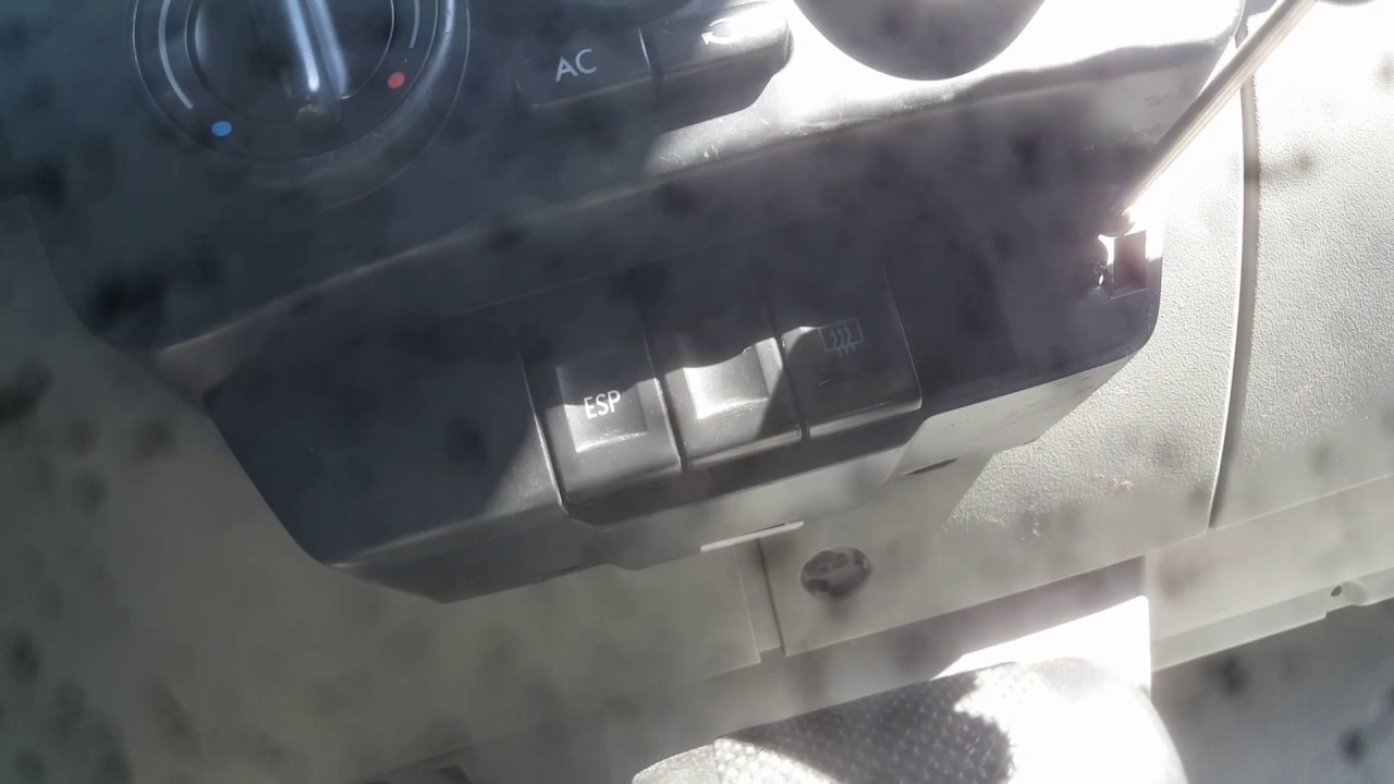 98-10 vw beetle glove box removal