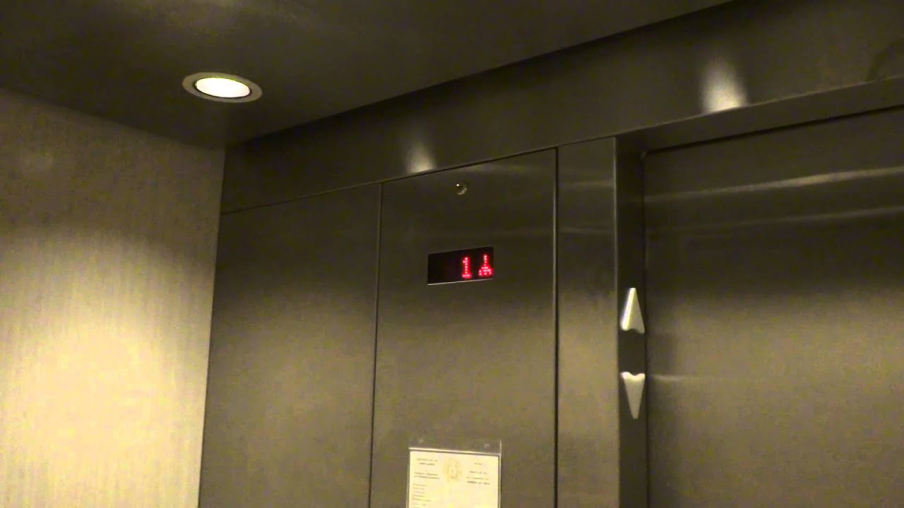 DEATH TRAP! Kone hydrauluc elevator @ Belk Galleria mall Dallas TX