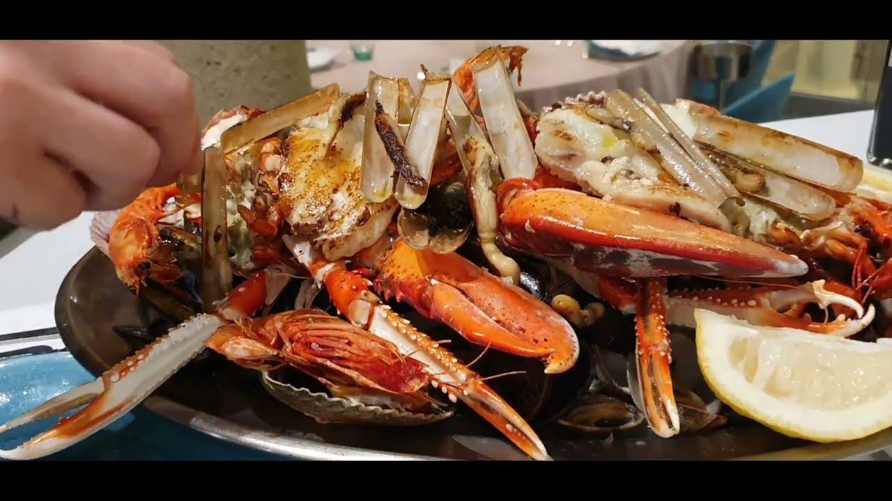 BEST RESTAURANT OUTSIDE THE CITY/LA CUPULA RESTAURANT GARRAFF SITGES