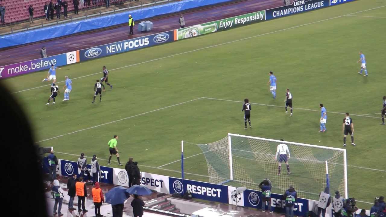 Napoli-Chelsea 3-1 21-02-2012 Gol di Cavani Live in Hd dalla Curva B