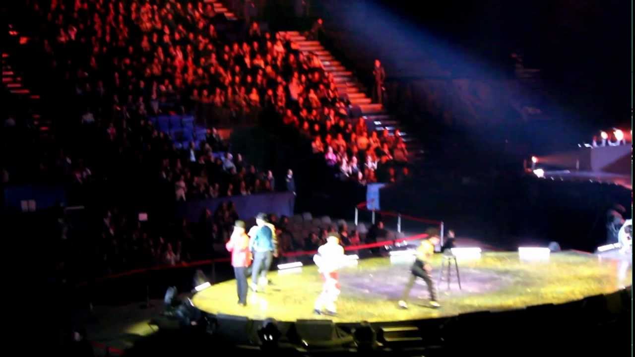 •Cirque du Soleil: Michael Jackson, The Immortal World Tour - Man in the Mirror