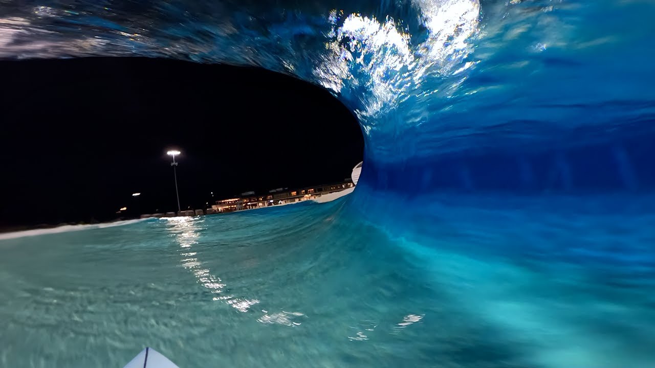 НОЧНОЙ СЁРФИНГ ОТ ГЛАВНОГО ЛИЦА В БАССЕЙНЕ URBNSURF! (ЭПИЧЕСКИЕ ТРУБЫ И ВОЗДУХИ)