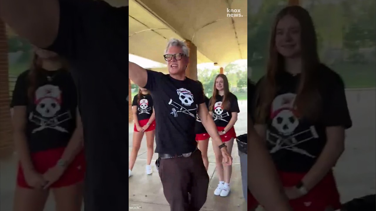 Johnny Knoxville visits South Doyle High School to open new weight room
