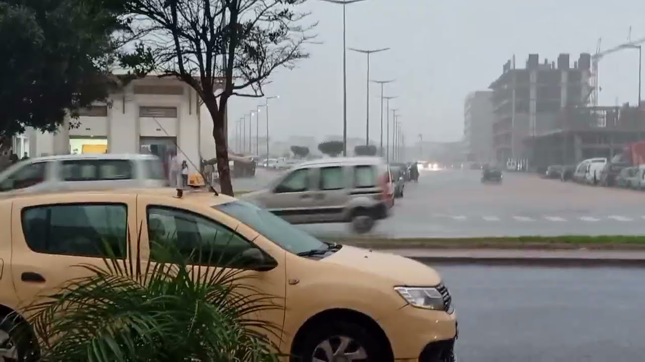 مباشره من مدينه سلا امطار غزيره وفيضانات
