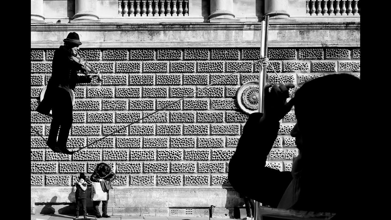 Street Photography with a Leica Rangefinder: Bath, U.K.