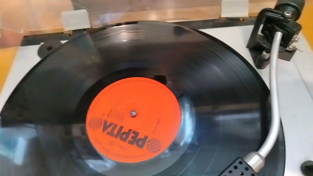 Проигрыватель Вега