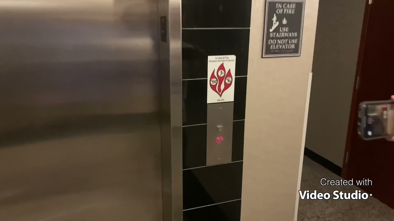 Otis Series 5 Elevator @ Drury Inn Sharonville