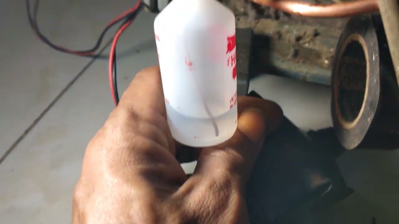 kulkas 1 pintu,tak ada pembekuan,di pastikan tak ada kebocoran,nyata oli naik ke frezzer