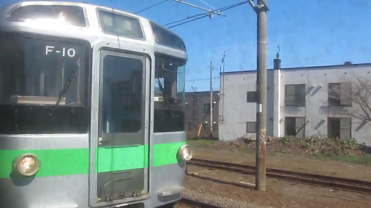 函館線　小樽行き普通列車01　手稲～稲穂（札幌運転所近く）～星置～ほしみ～銭函　北海道札幌市手稲区、小樽市　右側車窓　2022年4月
