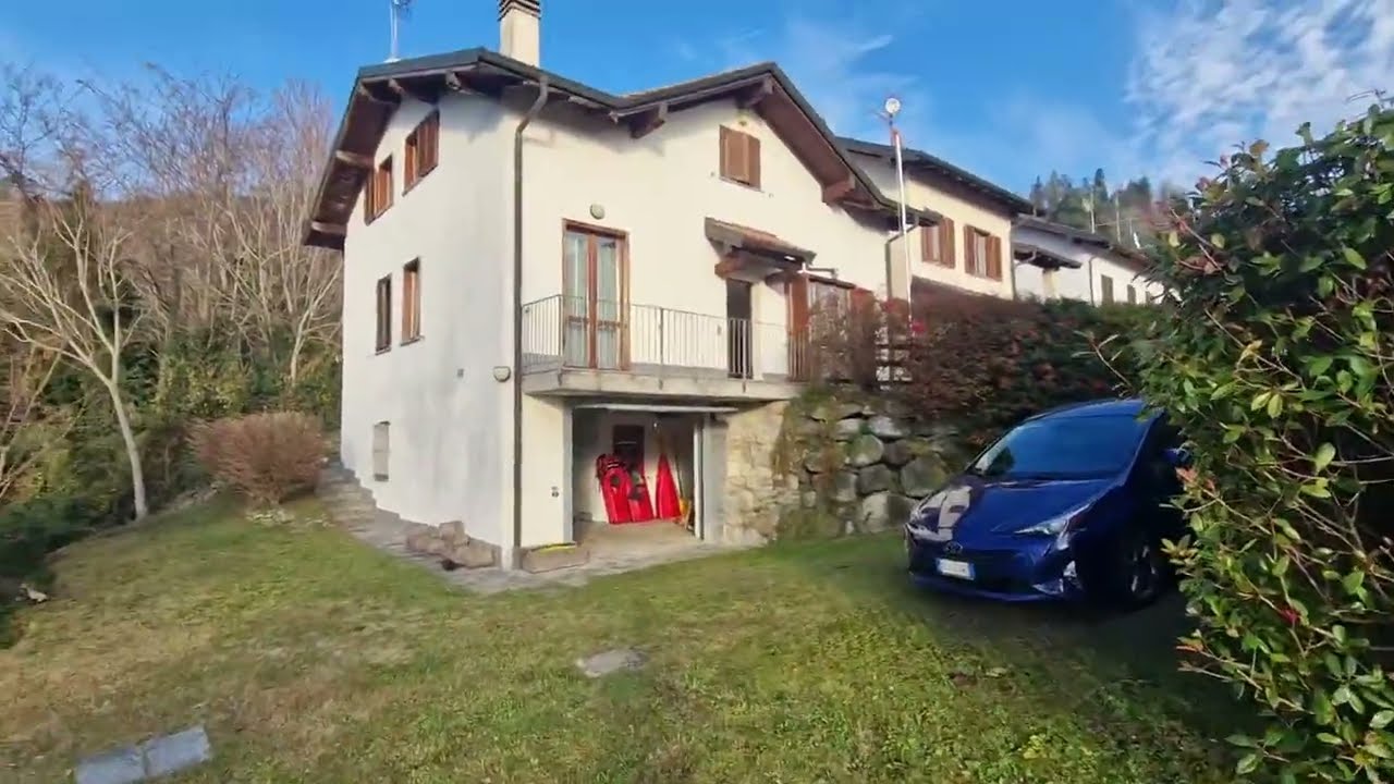 Ampia villa in vendita a Cittiglio