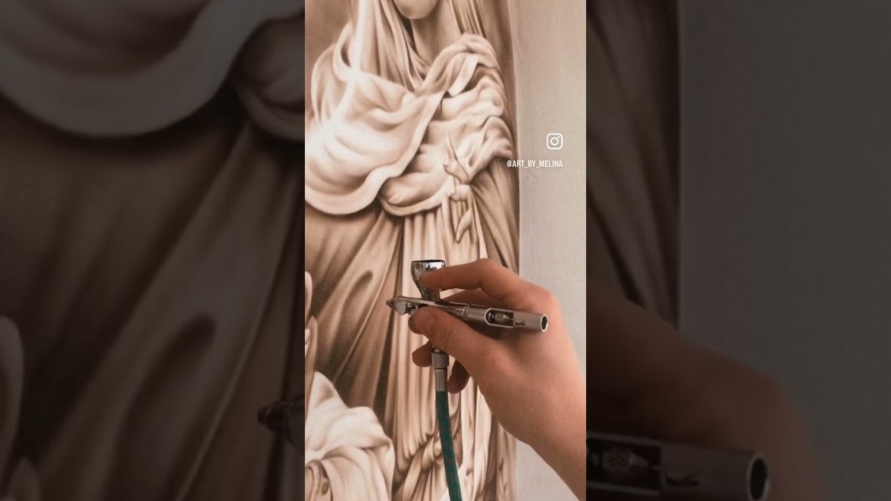 Airbrush Painting on a Mural 😱 #airbrush #artwork