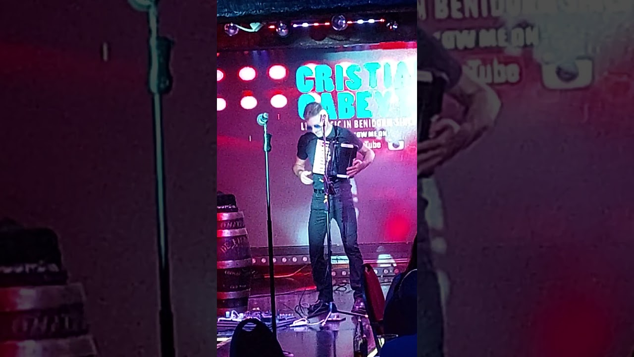 Cristian Cabeytu Morgans Tavern Benidorm.