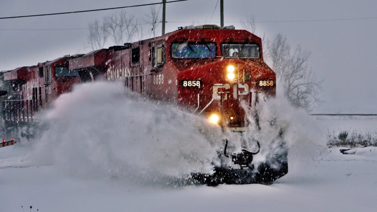 CP Trains Blasting Thru Snow On The CN Mainline In Canada&rsquo;s Winter 🥶