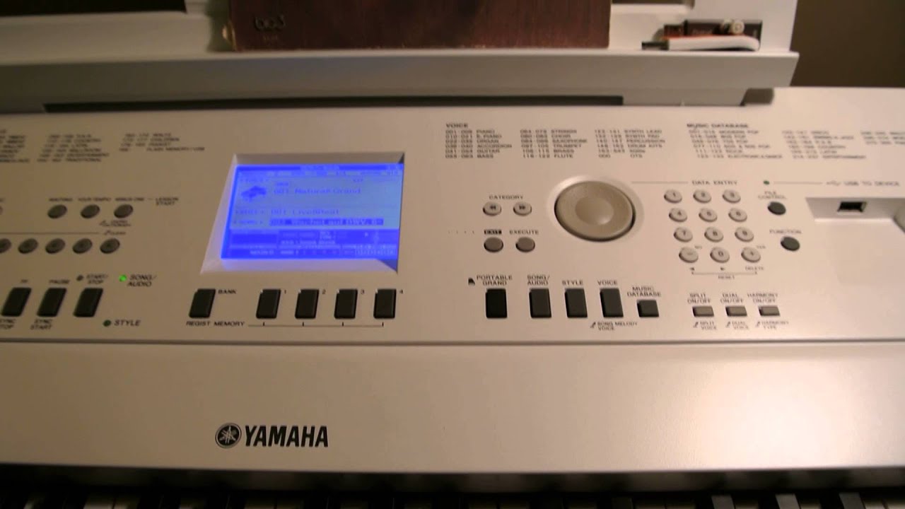 Yamaha DGX 650 Digital Piano