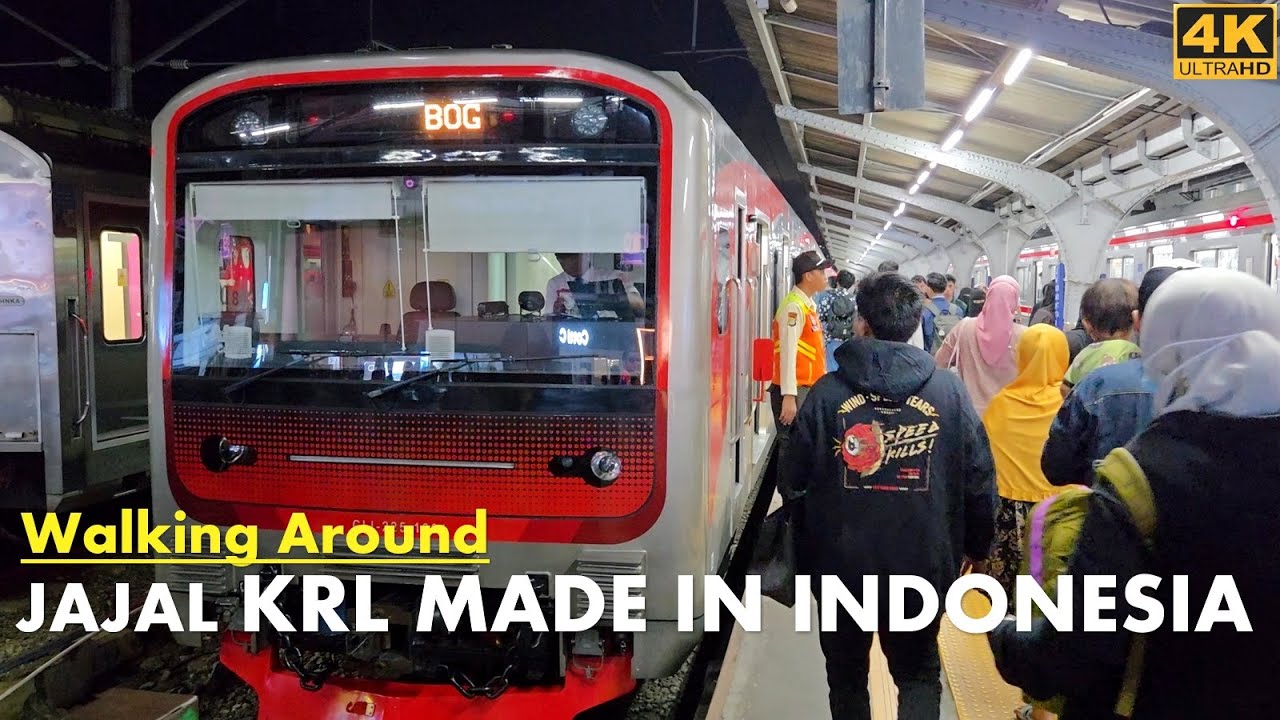 Keren sih .. KRL BUATAN INDONESIA‼️Jalan bola bale Stasiun Juanda ke Stasiun Kota naik KRL Jakarta❗