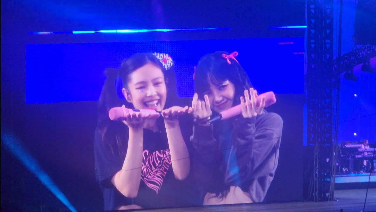 blackpink born pink world tour kaohsiung Day 1 --yeah yeah yeah -- Stay-- As if it's is your last