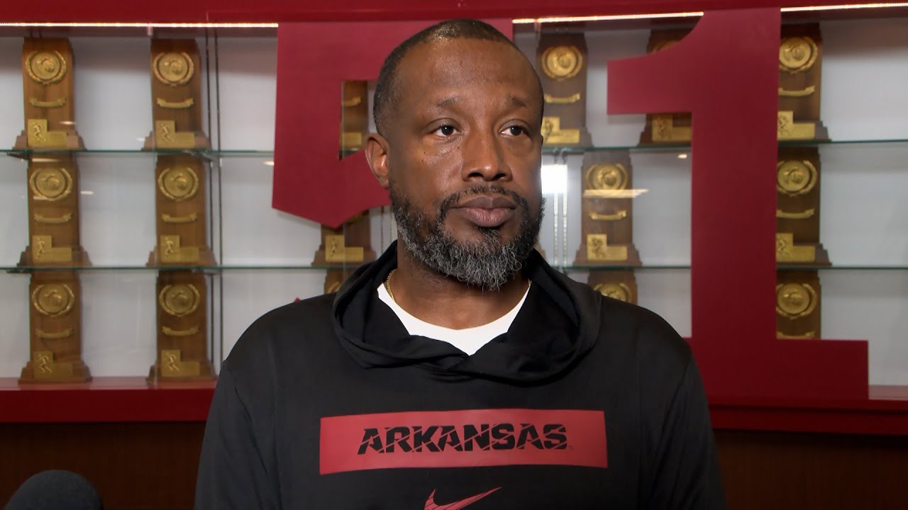 Chris Johnson and Razorback women's track & field team preview NCAA Indoor Championships