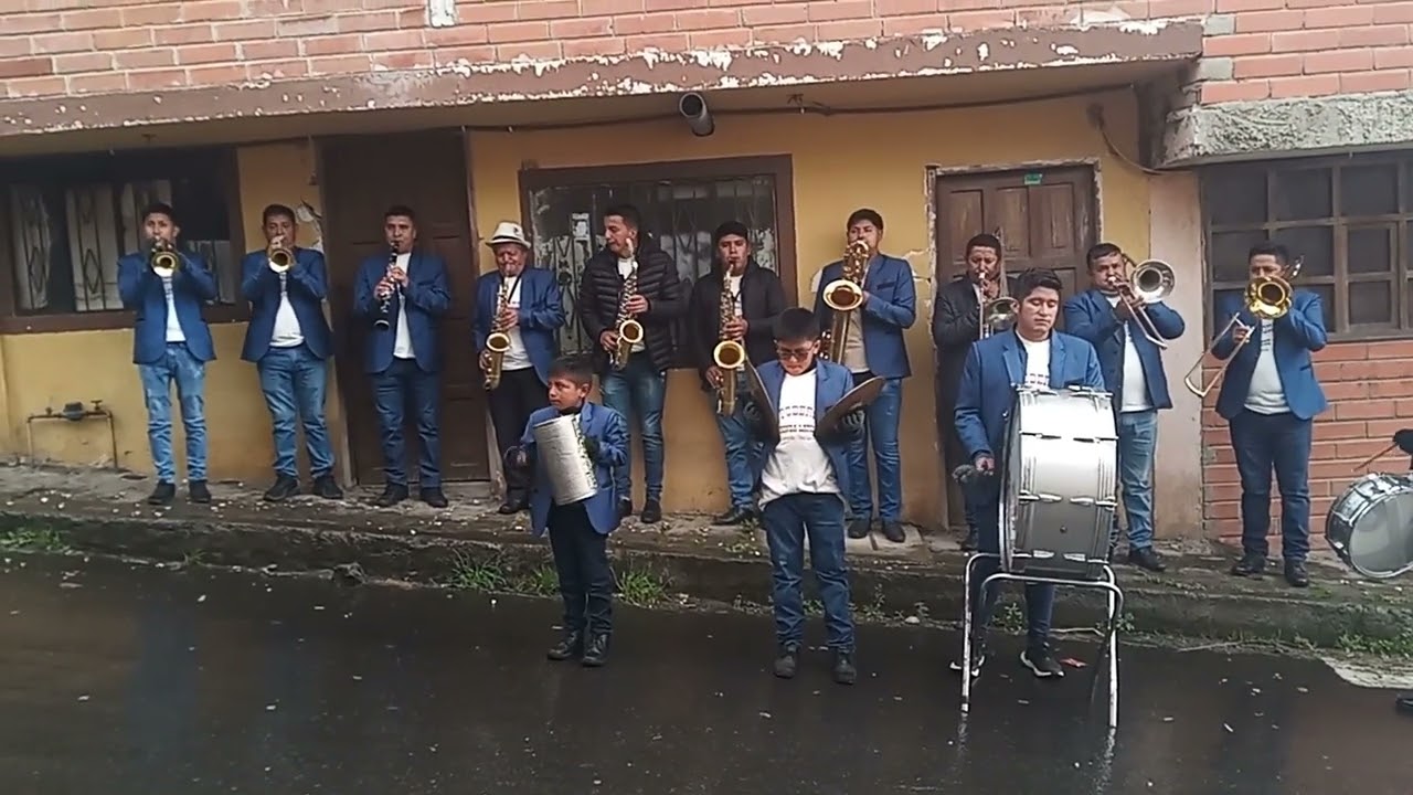 La Gran Banda Onda Latina - Ojos Negros