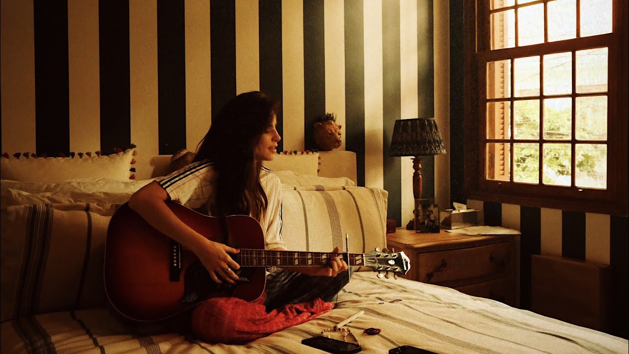 GIULIA BE - TEMPO (ac&uacute;stica &mdash; viol&atilde;o)