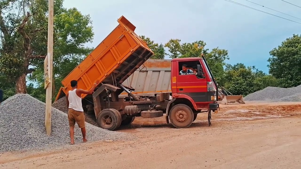 Tata Tipper ! 912 Tipper Unloading video ! 😱 