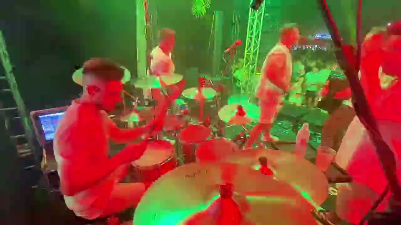 BLOCO DAS GAÚCHAS - VITOR HENRIQUE & E GABRIEL - Ao vivo em São Domingos Do Sul - DRUM CAM 