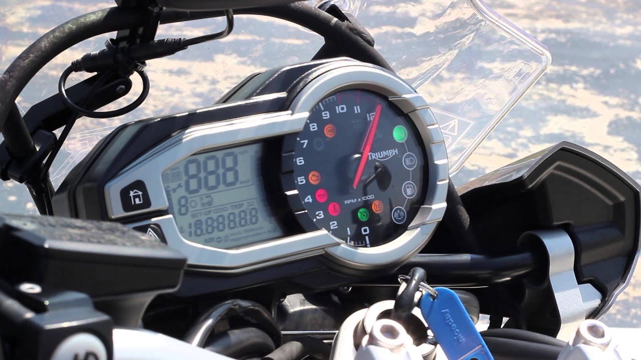 Triumph Tiger Explorer 1200 XC 2015: Prueba a fondo [FullHD]